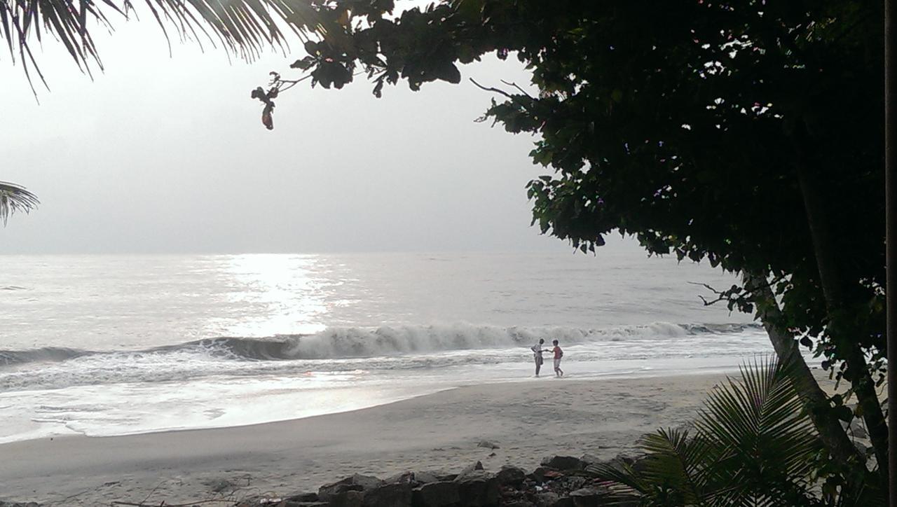Colonels Beach Villa Alappuzha Eksteriør billede